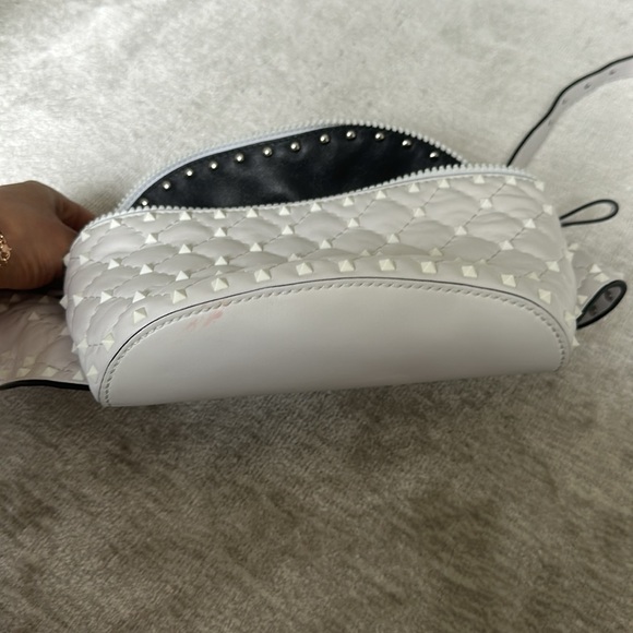 Valentino Garavani Free Rockstud Spike Belt Bag Quilted Leather White - Picture 4 of 5